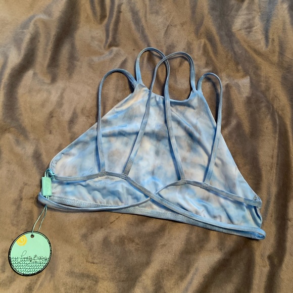 Frankies Bikinis ☁️ Baby Blue Halter Top - Picture 3 of 4